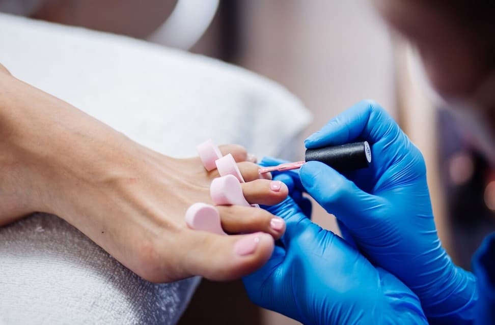 Pedicure hybrydowy