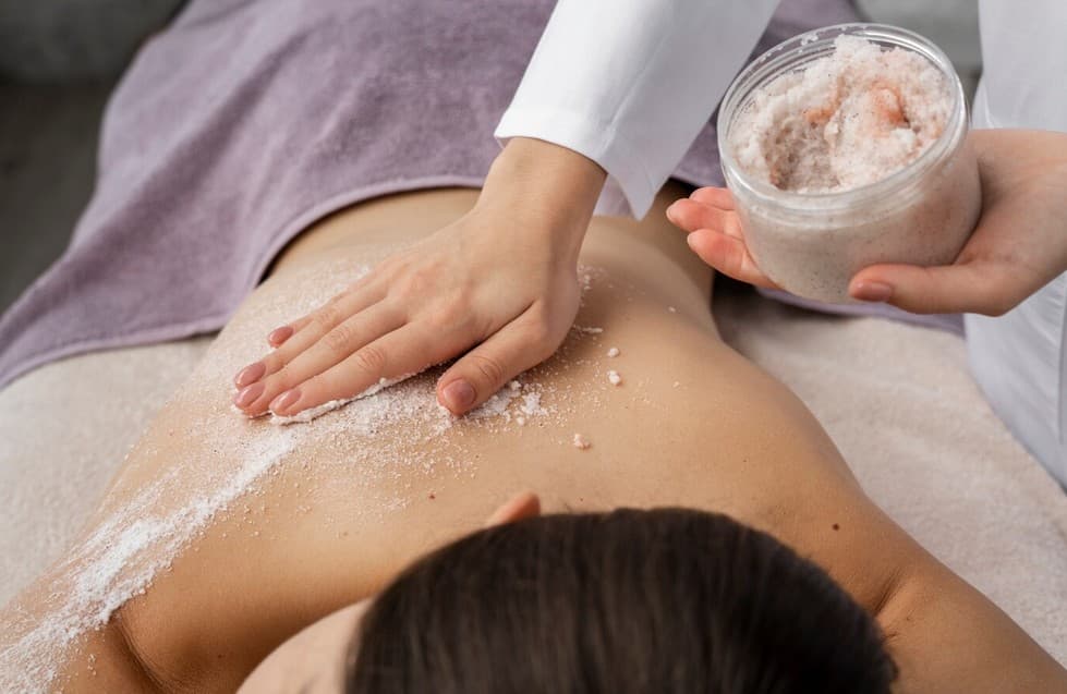 Peeling całego ciała przed masażem